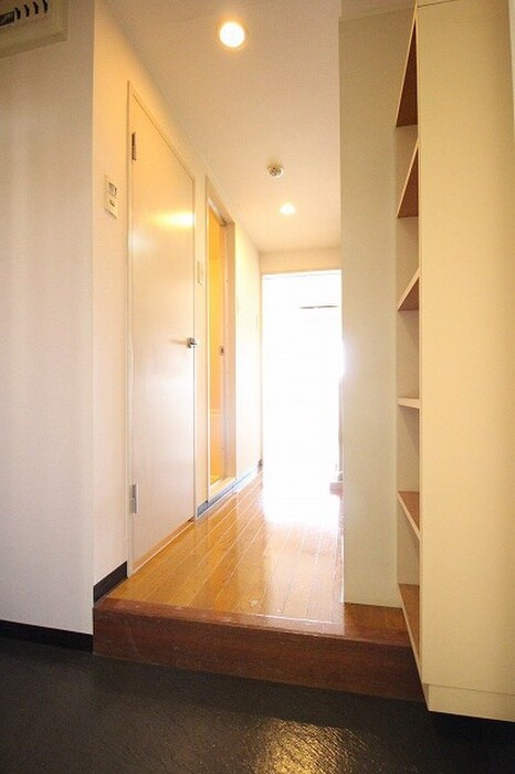 物件内観写真18　(廊下)