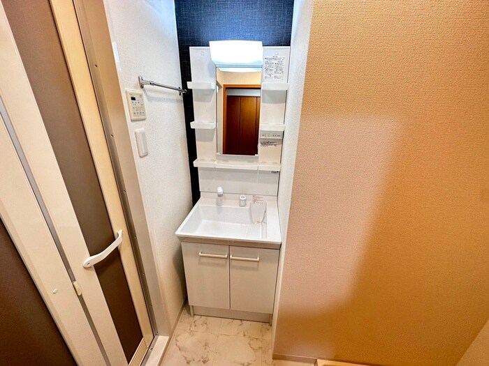 物件内観写真10　(洗面)