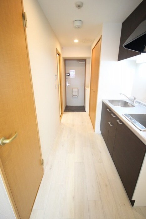 物件内観写真18　(廊下)