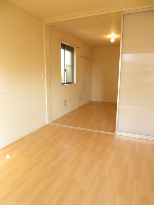 物件内観写真9　(居室)