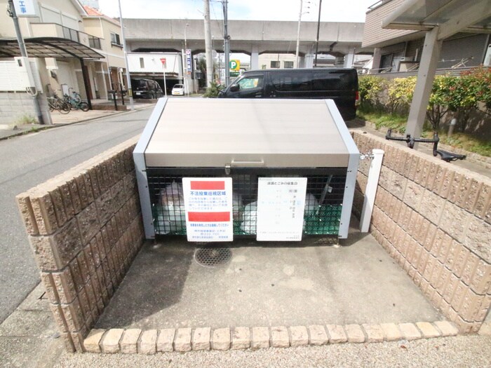 物件外観写真6　(建物設備)