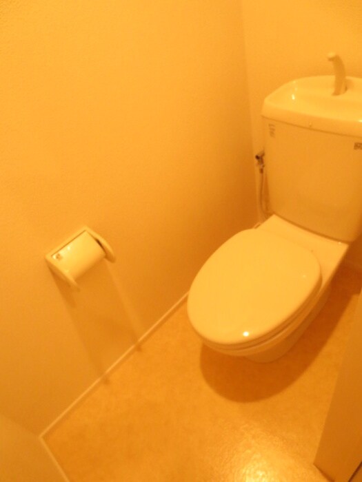 物件内観写真15　(トイレ)