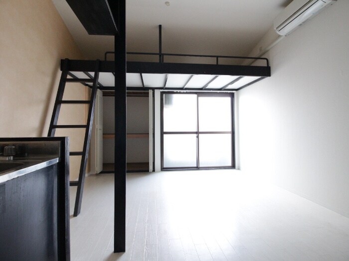 物件内観写真8　(居室)