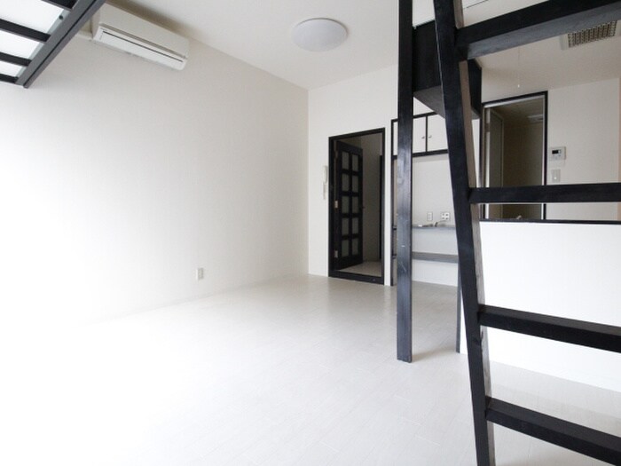 物件内観写真10　(居室)