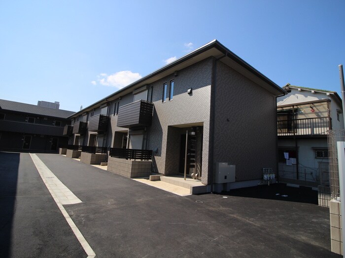 物件外観写真1　(外観写真)