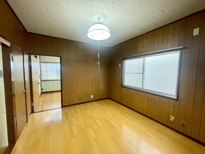 物件内観写真2　(居室)