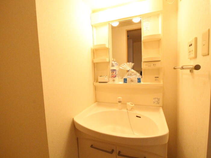 物件内観写真9　(洗面)