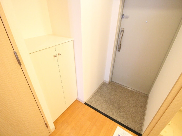 物件内観写真19　(玄関)