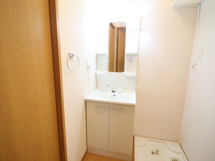 物件内観写真11　(洗面)