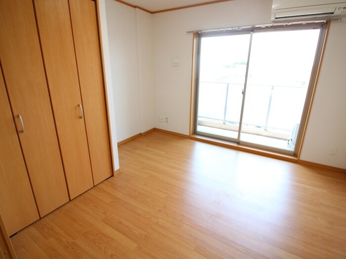 物件内観写真10　(居室)