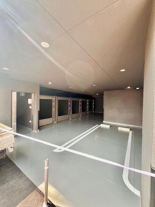 物件外観写真6　(駐車場)