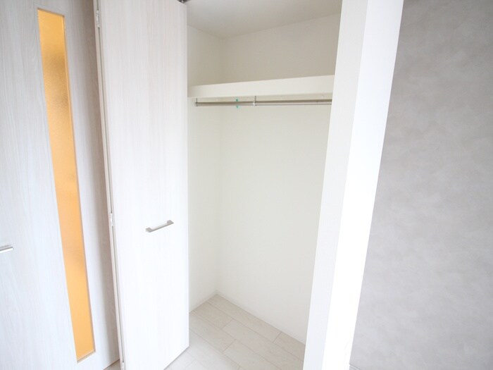 物件内観写真18　(収納)