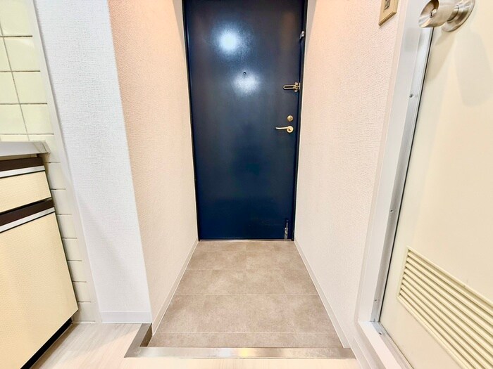物件内観写真7　(玄関)
