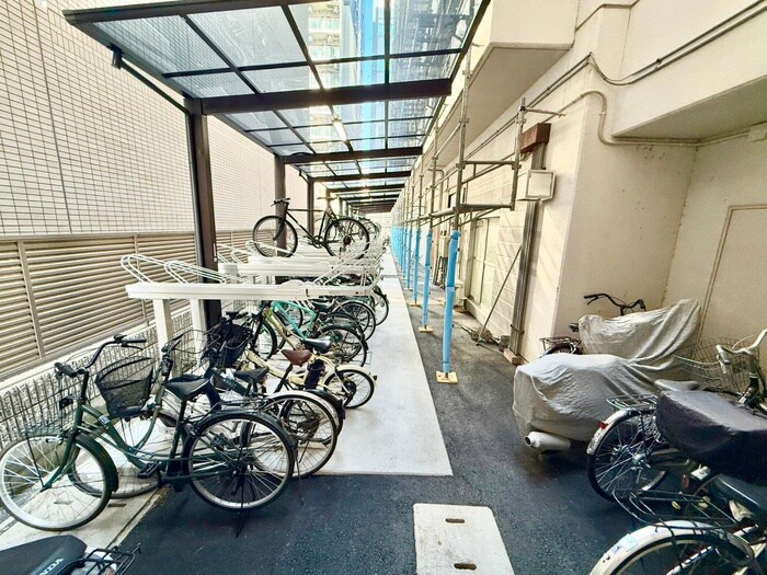 物件外観写真6　(駐輪場)