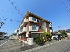 ロイヤルマンション外観写真