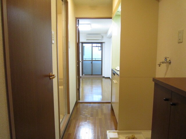 物件内観写真7　(廊下)