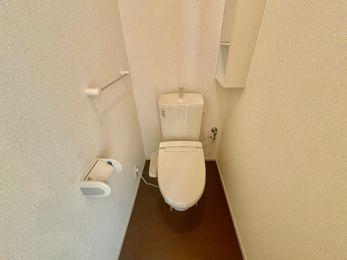 物件内観写真8　(トイレ)