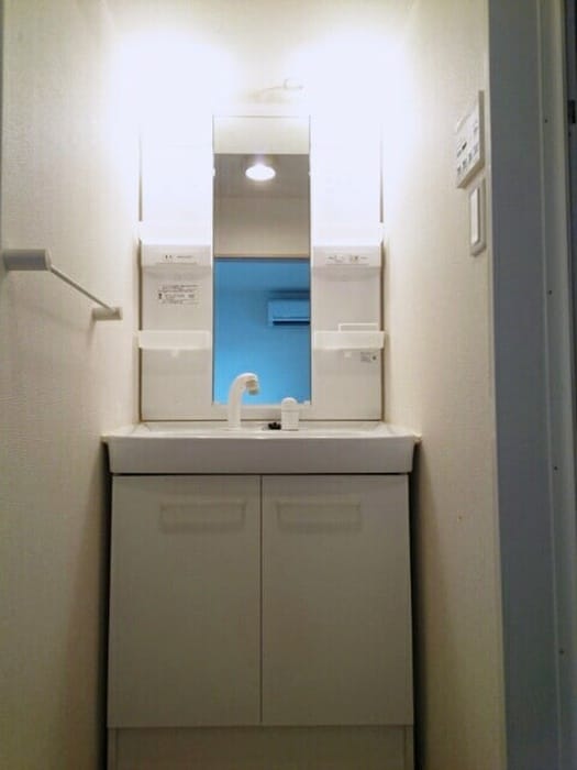 物件内観写真9　(洗面)