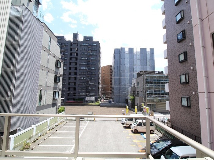 物件内観写真18　(室内からの展望)