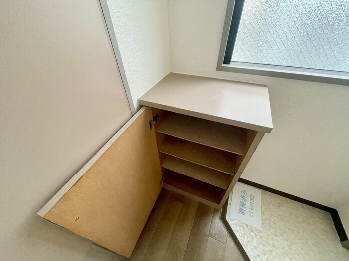 物件内観写真15　(靴箱)