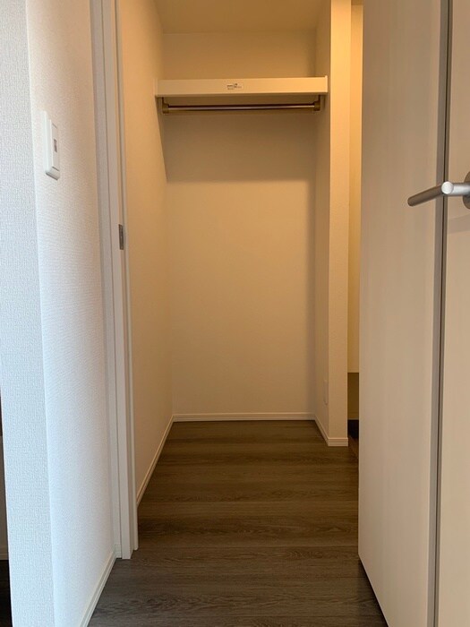 物件内観写真20　(廊下)