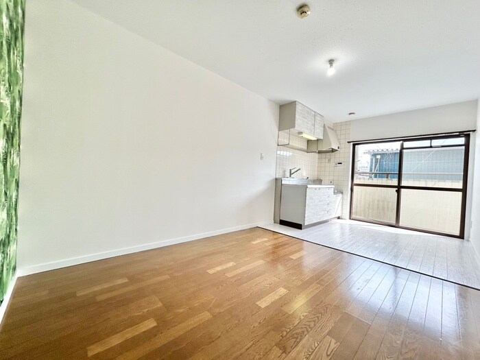 物件内観写真4　(居室)