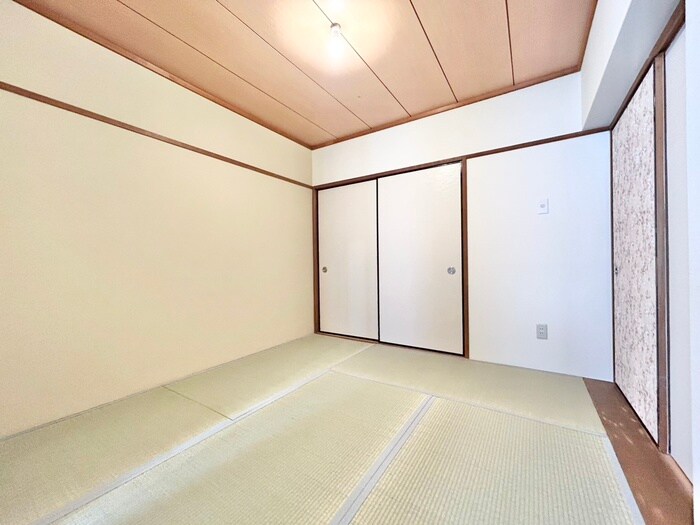 物件内観写真5　(居室)