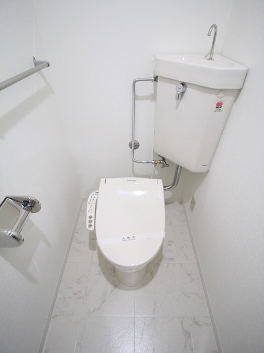 物件内観写真12　(トイレ)