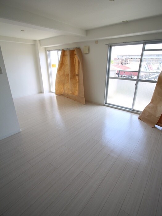 物件内観写真22　(居室)