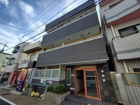 トラスト伏見外観写真