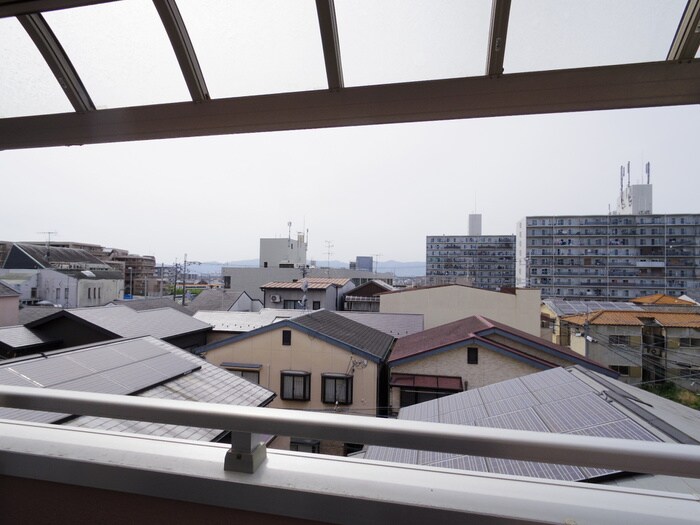 物件内観写真21　(室内からの展望)