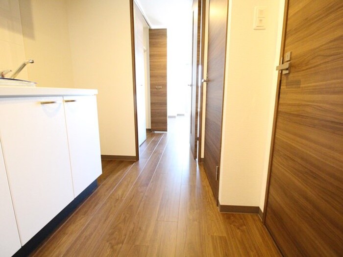 物件内観写真22　(廊下)