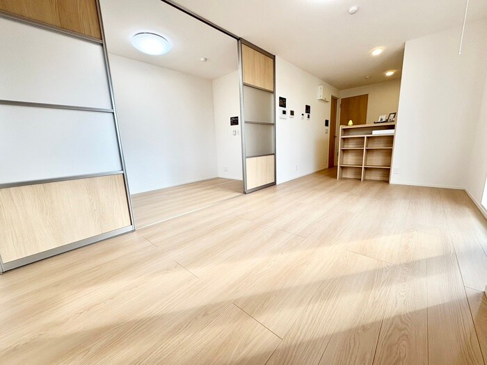 物件内観写真8　(居室)