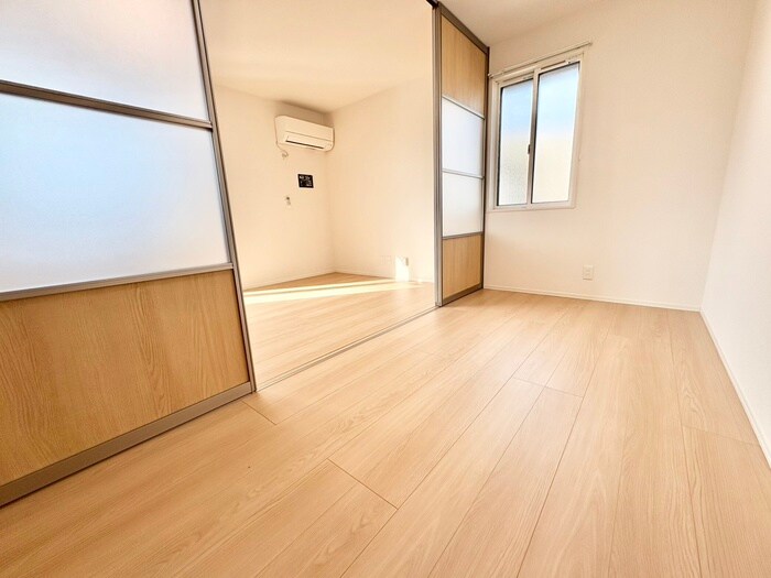 物件内観写真9　(居室)