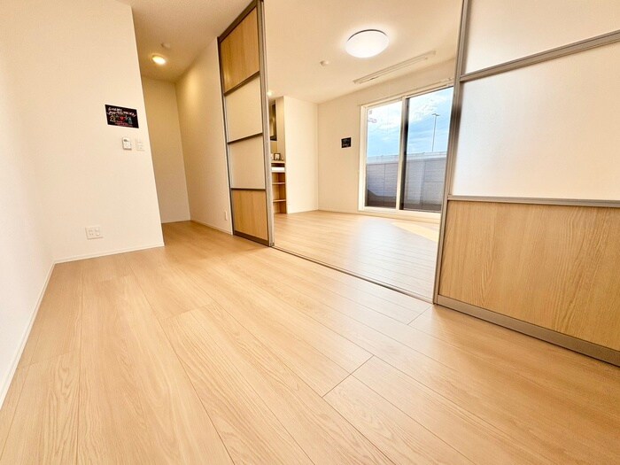 物件内観写真10　(居室)