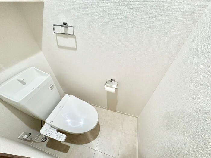 物件内観写真11　(トイレ)