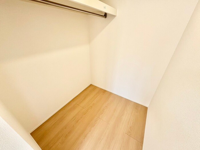 物件内観写真11　(収納)