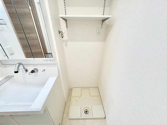 物件内観写真13　(洗濯機置場)