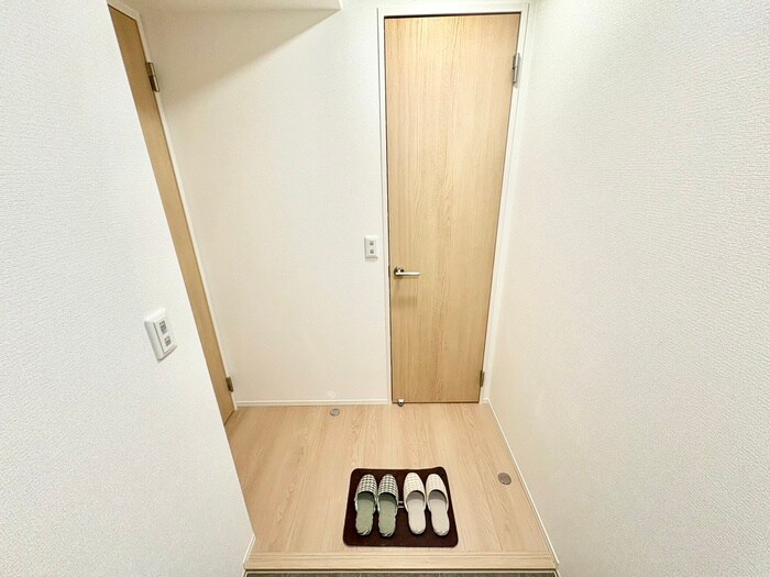 物件内観写真17　(廊下)