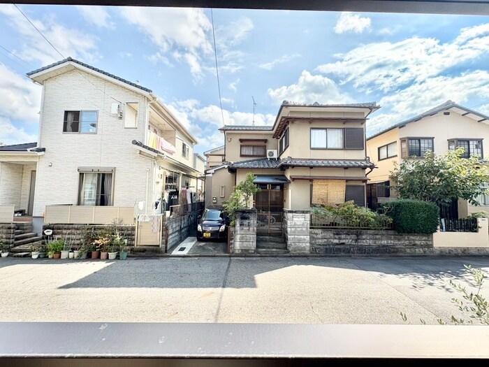 物件内観写真20　(室内からの展望)