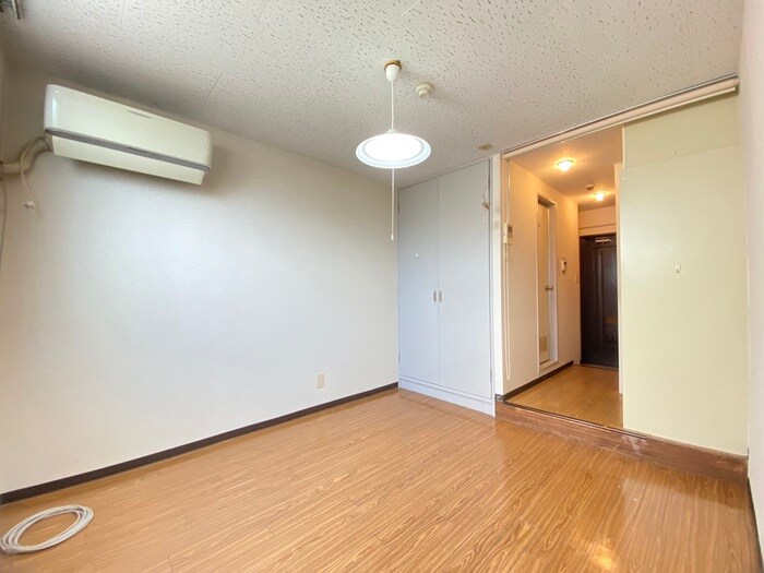 物件内観写真7　(居室)