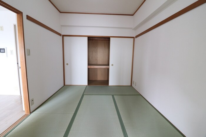 物件内観写真8　(居室)