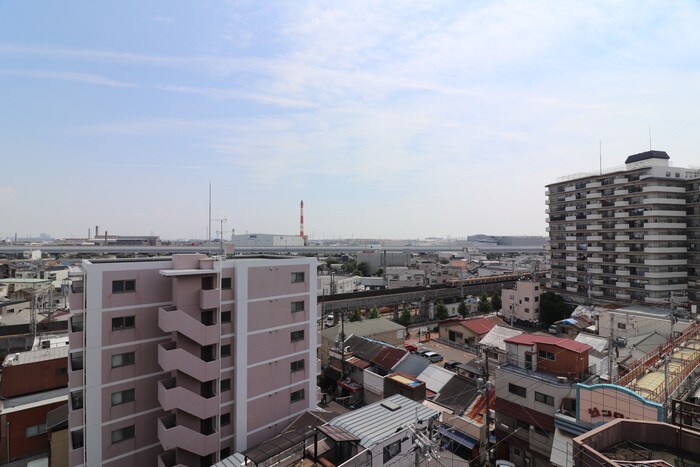 物件内観写真17　(室内からの展望)