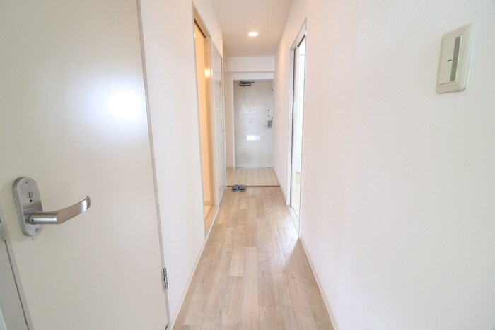 物件内観写真18　(廊下)