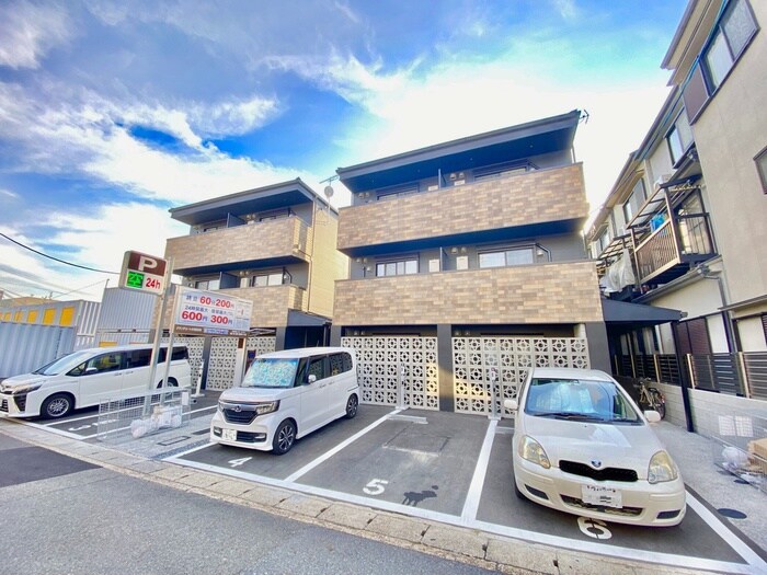 物件外観写真1　(外観写真)