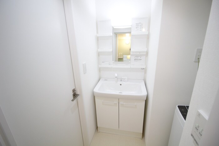 物件内観写真11　(洗面)