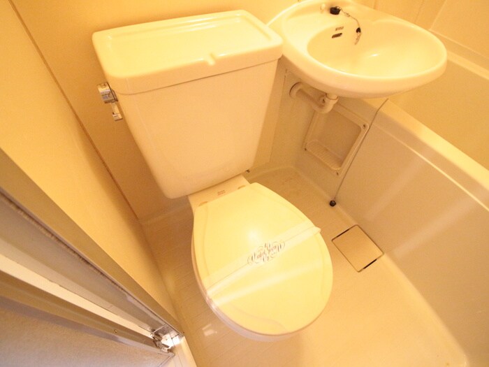 物件内観写真13　(トイレ)