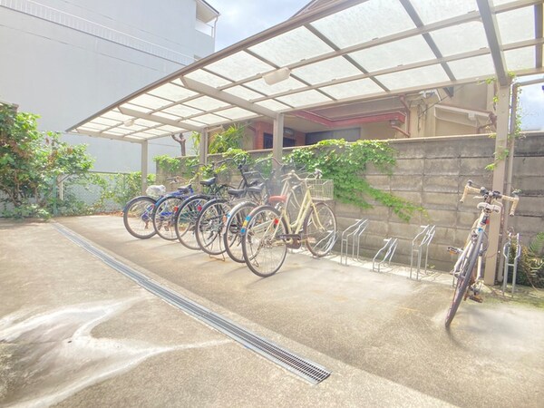 駐輪場