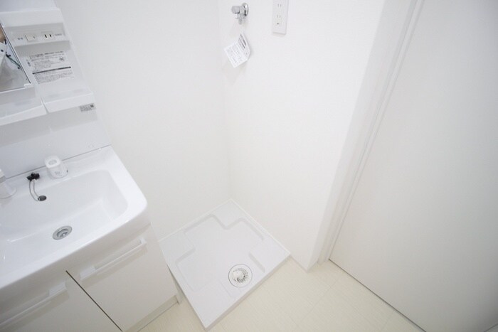 物件内観写真13　(洗濯機置場)