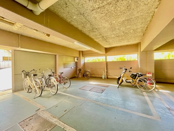 駐輪場